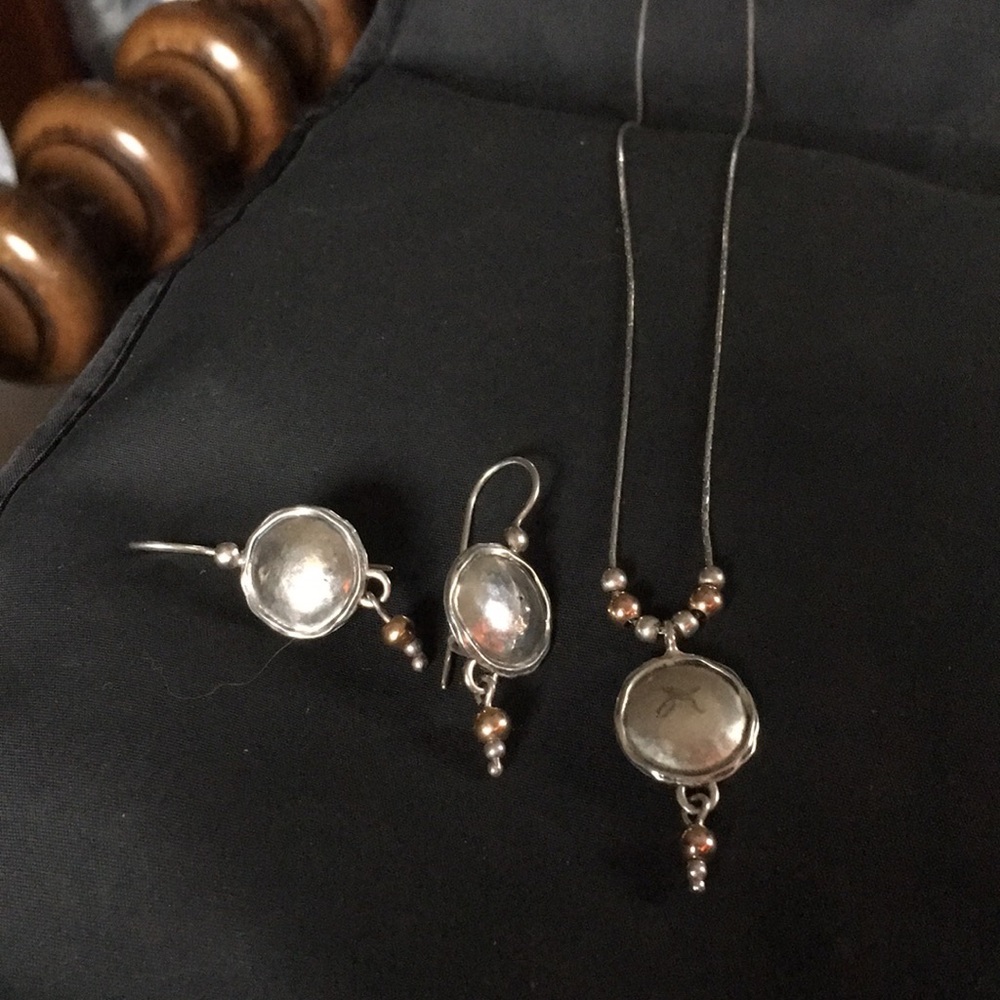 Necklace and earrings set